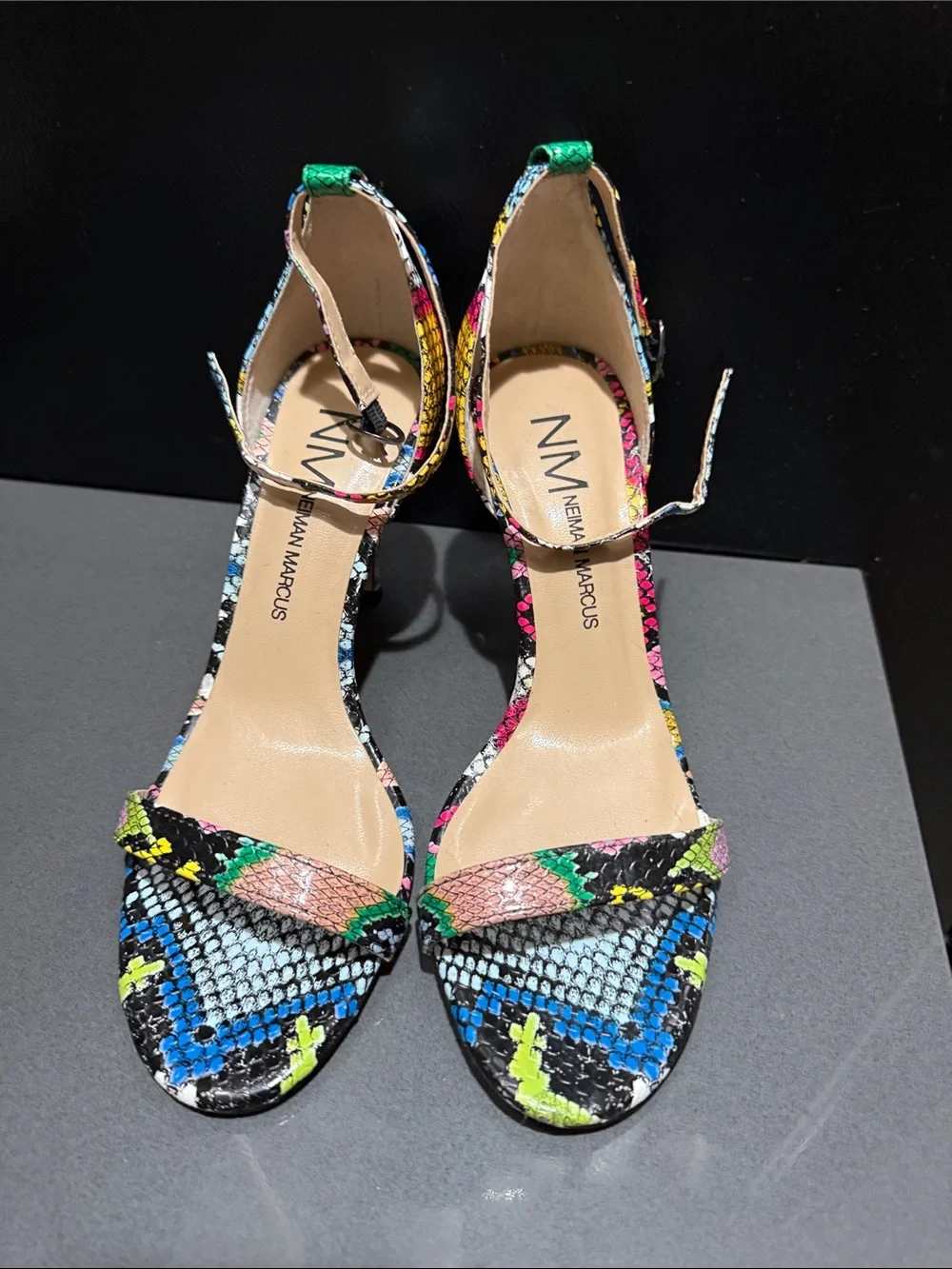 Neiman Marcus snakeskin multi colored heels in a size 61/2M - Picture 1 of 7